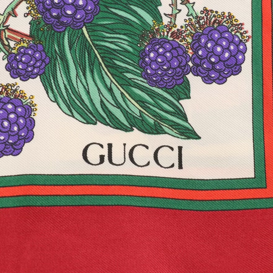 Gucci "Dahlia" Scarf 90 in Silk Twill