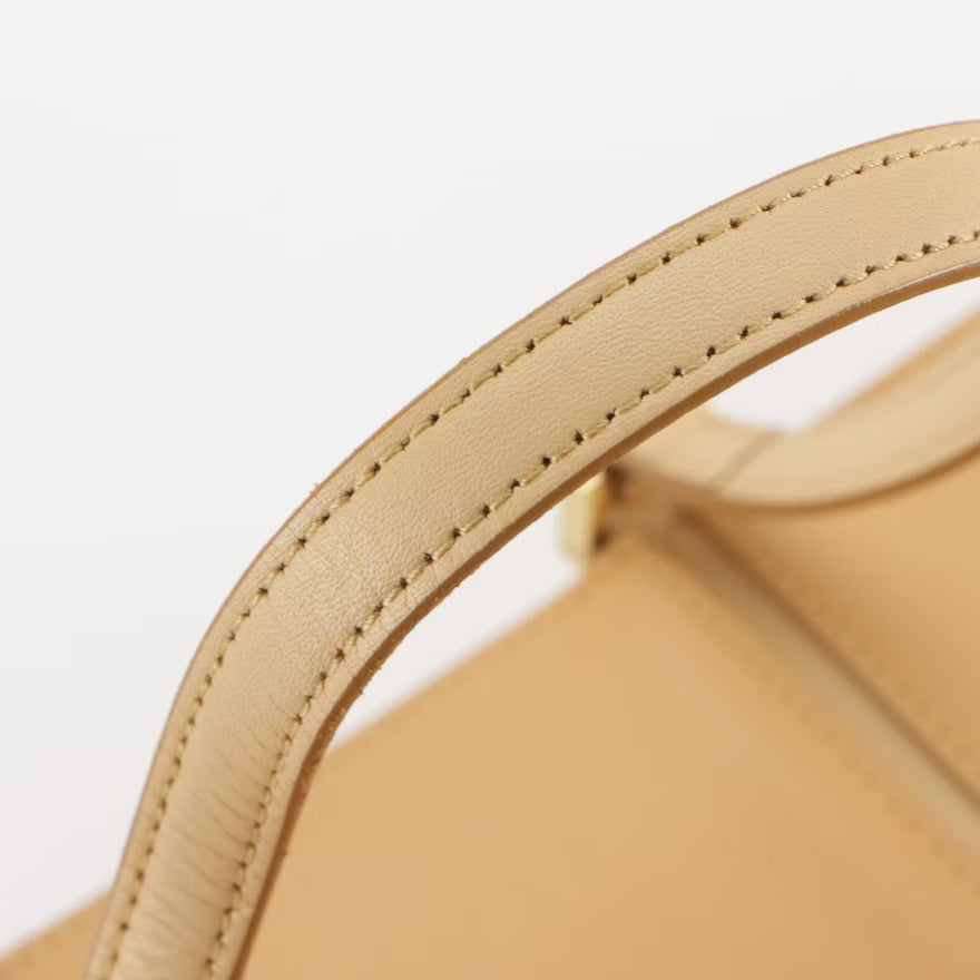 Burberry Vertical Shoulder Bag in Tan Leather